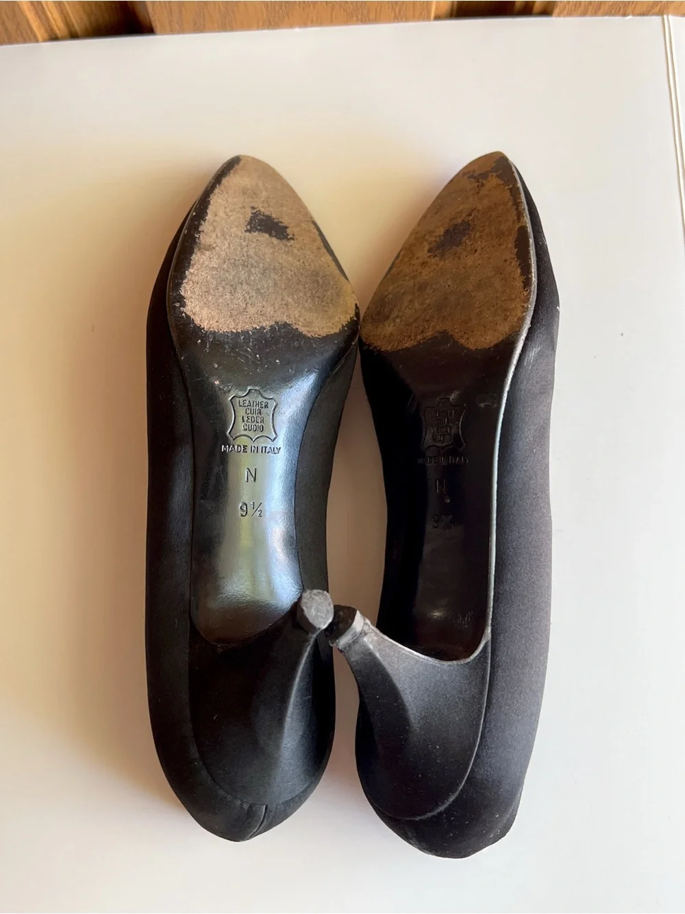Vintage Yves Saint Laurent Casia Satin Kitten Heel Pumps Black Leather EU 9.5N